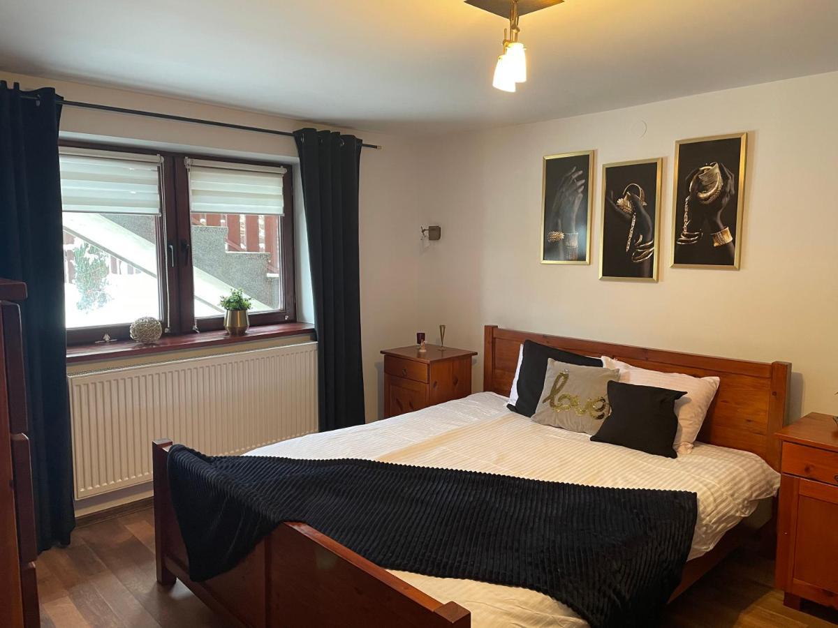 Apartamenty I Pokoje U Staszelow 포로닌 외부 사진