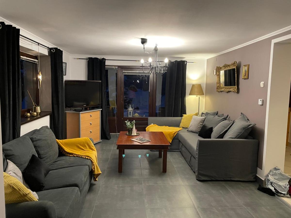 Apartamenty I Pokoje U Staszelow 포로닌 외부 사진