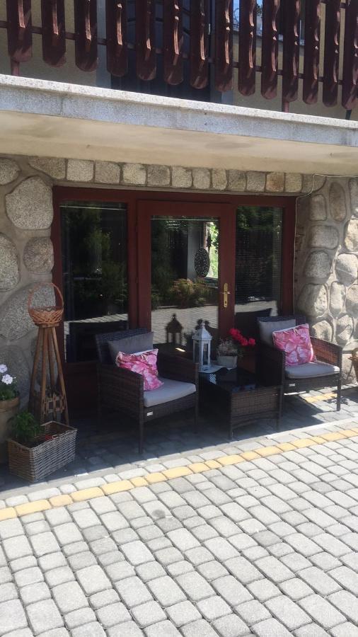 Apartamenty I Pokoje U Staszelow 포로닌 외부 사진