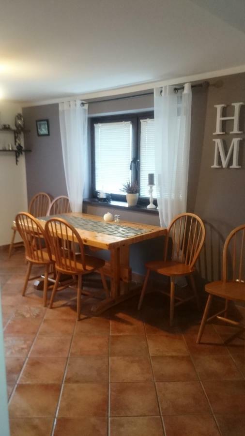 Apartamenty I Pokoje U Staszelow 포로닌 외부 사진