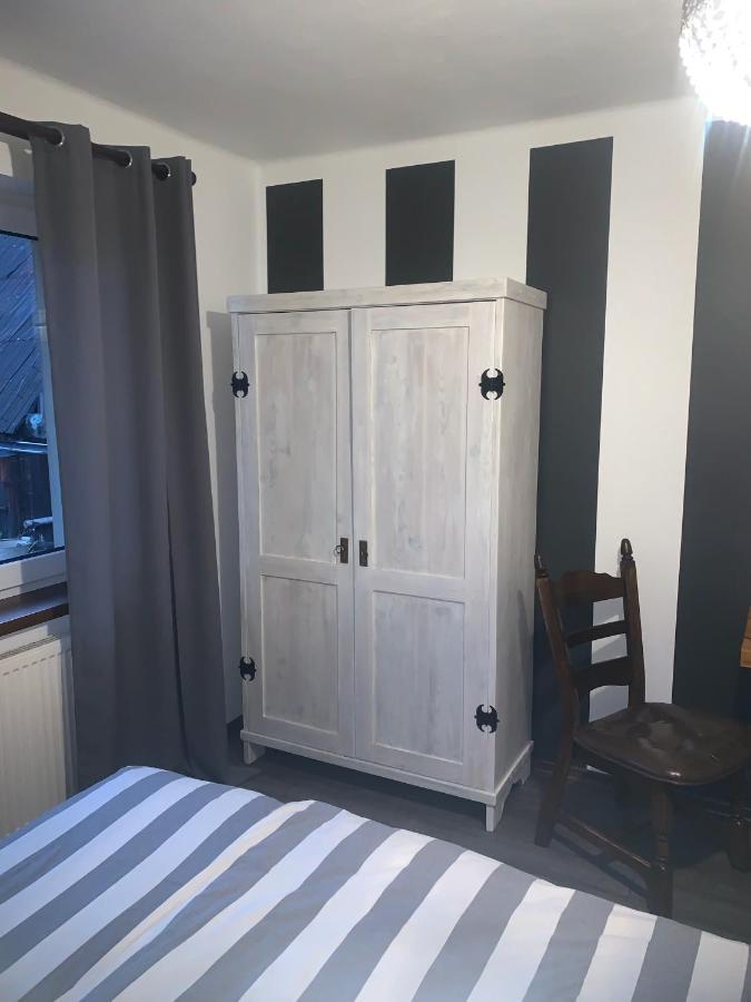 Apartamenty I Pokoje U Staszelow 포로닌 외부 사진